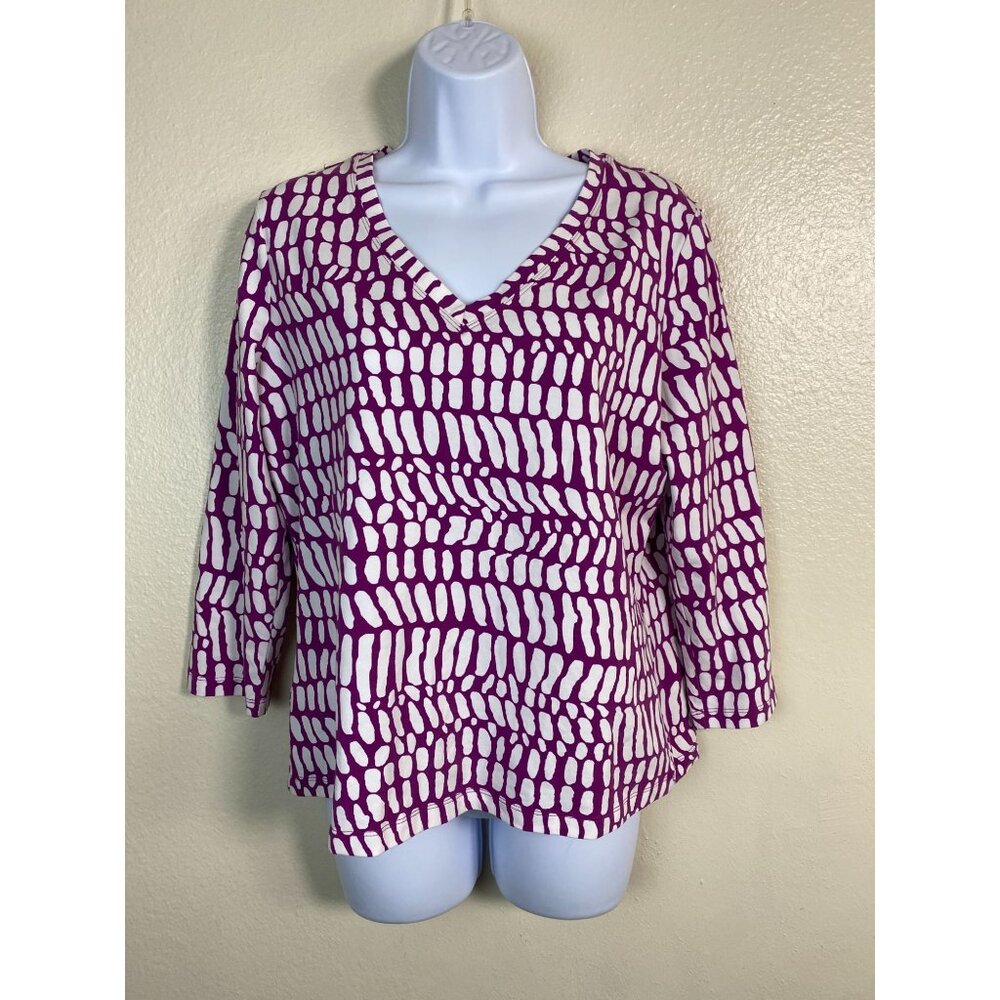 Chicos Purple White Geometric 3/4 Sleeve V-Neck Stretch Top Size‎ Medium Stretch